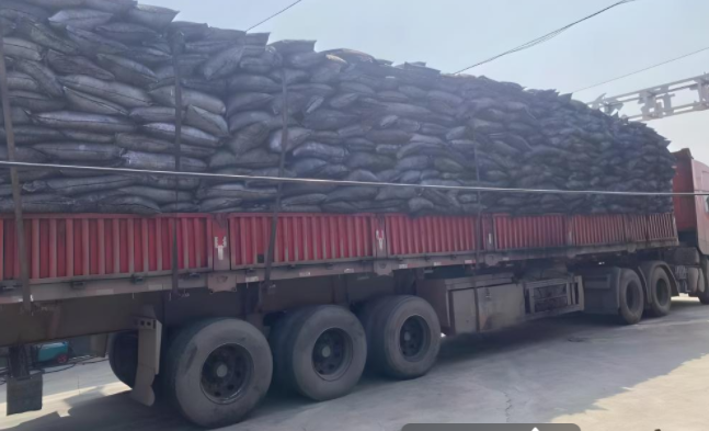 <a href=http://www.aircooling.cn/zzhxt/ target=_blank class=infotextkey>柱狀活性炭</a>，廢氣活性炭發(fā)車